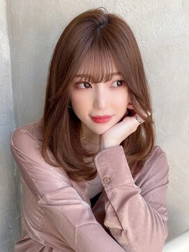 ラルユー 金山(LallYou) 韓国風レイヤー/外ハネくびれ/ミディアムレイヤー/ぱっつん前髪