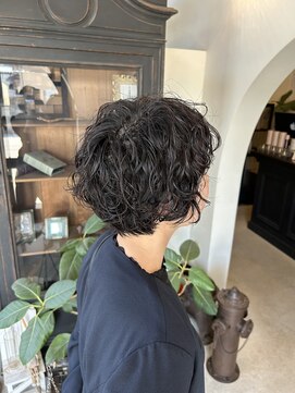 シェリムボート(Cherim boat) 強めパーマ