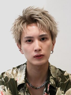 オーシャントーキョーウエスト 心斎橋 (OCEAN TOKYO WEST) メンズヘアショートアップバングスパイキーショート