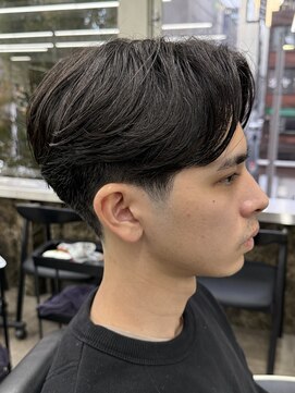 ニコ トウキョウ ロジック(nico TOKYO Logic) メンズセンターパートニュアンスパーマアップバング