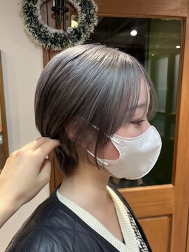 エイトデイズ 三宮駅前店(EIGHT days) gray