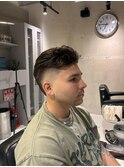 MEN’S HAIR/サーフカール/刈り上げセンターパート/飯田橋T