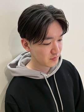 オレンジペコ(orange peco) マッシュヘア センターパート 韓国風ヘア 刈り上げ ツーブロック