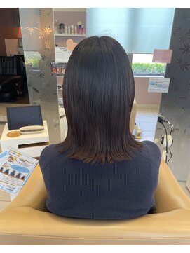 フィガロ ミリー 北生駒店(Figaro Mily) 外ハネボブイメチェン