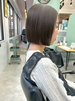 ヒビヲ 天神警固(HIBIO)&nbsp;ショートボブ切りっぱなしボブタッセルボブブリーチダブルカラー