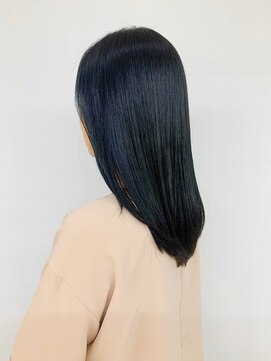 クオリス 赤塚店(QUALIS) 黒髪ロング×20代30代40代おススメスタイル