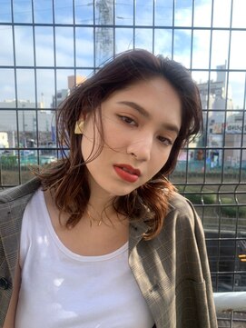 リュネッツ(lunettes) ふんわりミディアム/艶髪