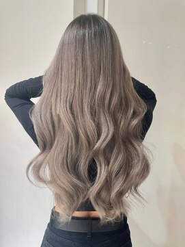 シエスタ バイ アンブルリュクス(siesta by amble luxe) ホワイトグレージュ