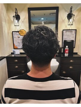 スカイマスターバーバー 渋谷(SKY MASTER BARBER) ツーブロック×スパイラルパーマ