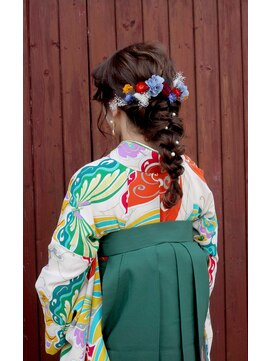 ココアール けやき通り(COCO.R) まだ間に合う！卒業式のご予約