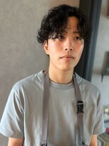 メンズサロン ブロック(Men's Salon bloc) スパイラルパーマ　センターパート　メンズパーマ　メンズカット