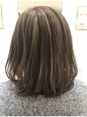 白髪ぼかしハイライト　ミディアム