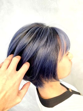 アコ(Aco) 丸みショートバレイヤージュ/ブルー/青