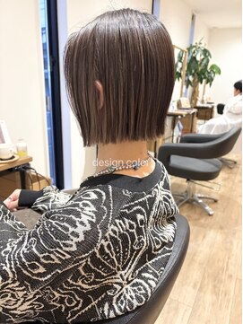 アンジュールテラス(UNJOUR TERRACE) デザインハイライト×ぱっつんボブ