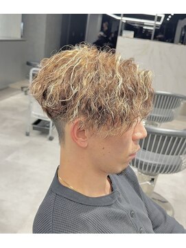 ステラ(STELLA) メンズパーマ/メンズカット/眉毛サロン/ツイストスパイラル