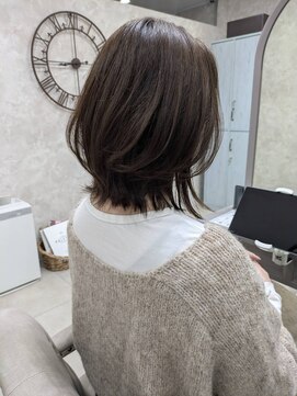 跳ねても可愛いくびれヘア×ブルーブラウン◇