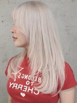 プネル(punel)&nbsp;原宿　ホワイトベージュ　ハッシュカット　ケアブリーチ2回