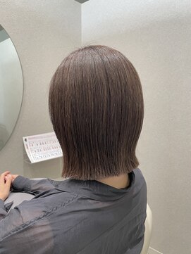 ロエ(Lowe') 【Lowe'】切りっぱなしボブ