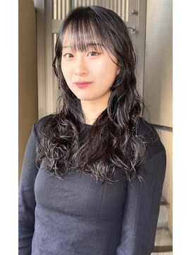 シカ(sica) ロングパーマ