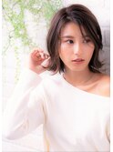 グラデーションカラー＆小顔ダブルバングのワンサイドショート