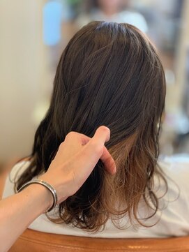 コミュニヘア(communi Hair) インナーカラーでさりげなく。。。