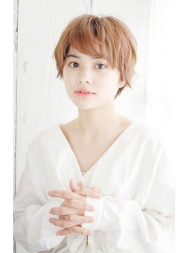 プティルカ ディーシー本店(PutiLuca D.C.) 毛先ニュアンスカールのショートスタイル