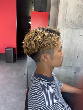 プラスイズム(PLUSISM) ブリーチツイストパーマ