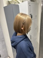 グラッジ 池袋(GLADGE)&nbsp;ハイトーンボブ ベージュ ブリーチカラー