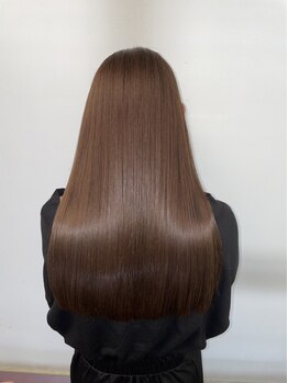 アンフィニ(infini)の写真/クセ毛やうねりでまとまりづらい髪に◎乾燥や紫外線による髪のダメージをケアしてくれる！