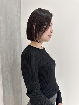 ヨーク(YOKE) YOKE 大人ボブぱつっとボブ丸くないボブ艶髪ネイビーブラック