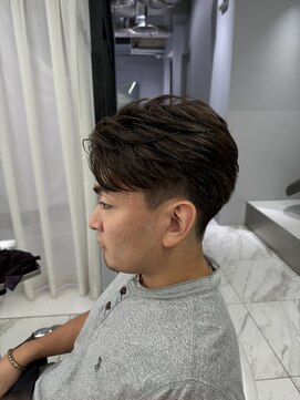 ヴァイス 新宿店(VAICE) ニュアンスパーマ×センターパート[メンズヘア新宿/ツーブロック