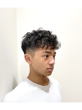 ピークアブー アヴェダ アトレ恵比寿(PEEK-A-BOO AVEDA) スペインカール　前髪パーマ　ツーブロック