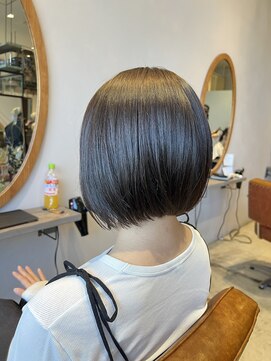 クルニエ(crenier) オリーブグレージュ/ミニボブ/ブリーチなし