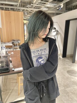 ゴウトゥデイ 渋谷MODI店(GO TODAY) スモーキーグリーン×レイヤーウルフミディ