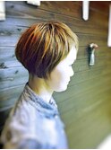 前下がりボブ×ショートバング×寒色系ベージュ『グレージュ』
