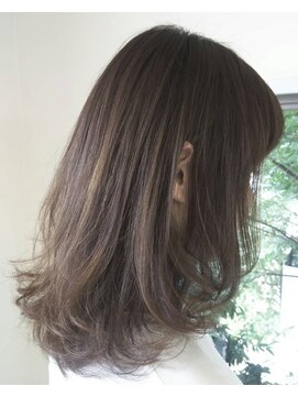 ルーチェ(luce) フォギーグレージュ