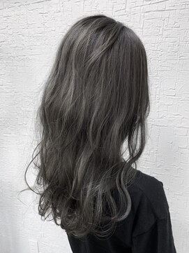 リ シャルム バイ エニーハウ 南七日町店(Re charm by anyhow) [リシャルム][須佐勝也][長岡］大人気ホワイトハイライトカラー