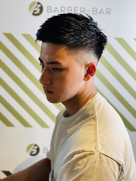 バーバーバー アカバネ(BARBER-BAR AKABANE) フェードスタイル【BARBER-BAR】