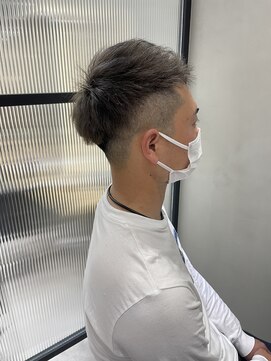 フェリア 松山(Feria) 【Feria松山】シルバーグレージュ×ジェットモヒカン-相原愛梨-