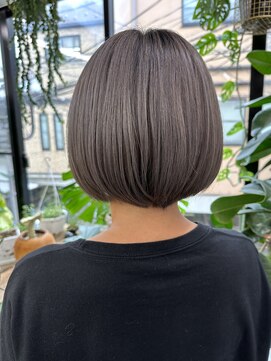 サンデー(Sunday.) シルバーグレージュボブ