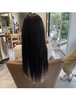 フツーロ 栄(FUTURO) 黒髪ロング/インナーカラー