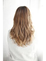 シュシュット(chouchoute)&nbsp;斜めバングデザインカラーシルキーベージュグレージュカラー/021