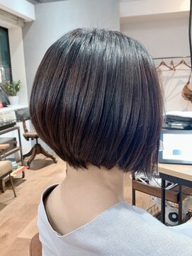 ノル(Knoll) グレージュカラー/透明感ボブ/ミニボブ/アッシュブラウン 日比谷