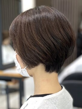 アトリエコア(Atelier Coa) ショートカットショートボブハンサムショートグレージュカラー