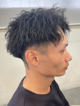 バース バイ ハピネス(BIRTH by happiness) 奈良メンズツイストスパイラルパーマアップバング短髪