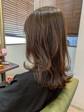 ネウィサリュー 立川(newi saLyu) 髪質改善/縮毛矯正/酸性ストレート/レイヤー/外ハネへア/くびれ