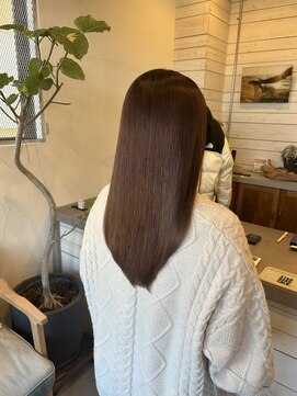 リーシュ(LEASH) 艶髪メテオストレート