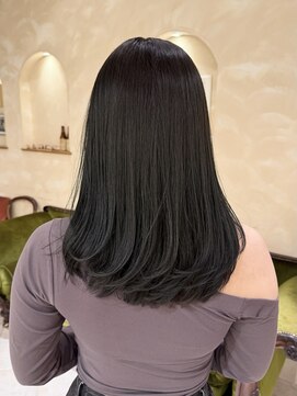 ビュートリアム265(BEAUTRIUM 265) ◆ロングレイヤーカット/ブルージュアッシュグレー/ブリーチなし