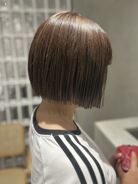 テクネ 天神大名(techne) 天神大名今泉透明感くすみカラーアッシュ似合わせ艶髪レイヤー