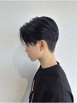 レゾナンス(RESONANCE) 韓国風センターパート